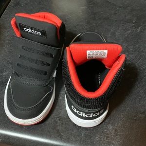 Kids shoes